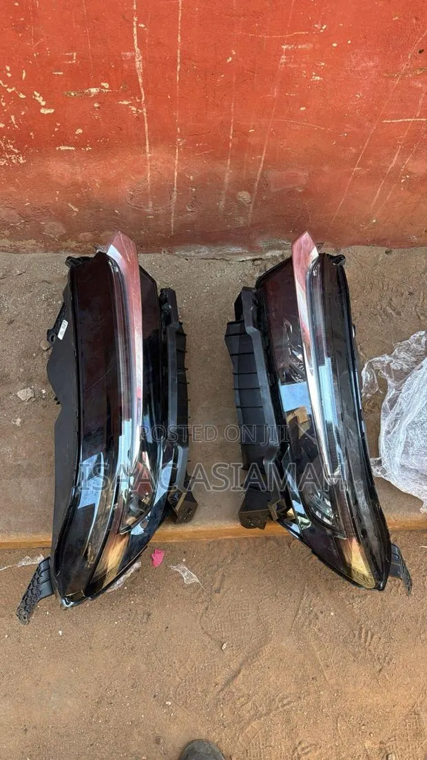 Honda CRV 2023,2024,2025 Front Cut Complete · Photo 1