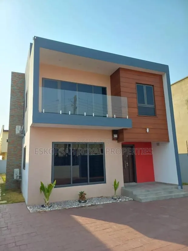 4bdrm House in Lakeside for sale · Photo 1