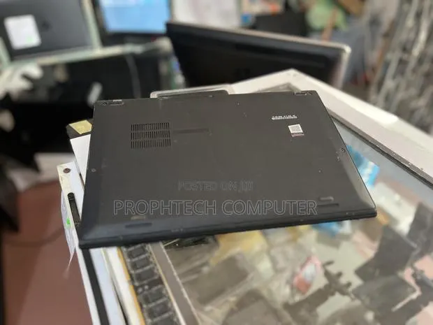 Laptop Lenovo Thinkpad L490 8GB Intel Core i5 SSD 256GB · Photo 1