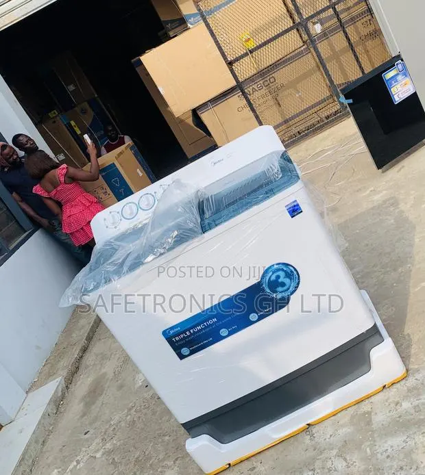 Check Out Midea 7 KG Twin Tub Semi Automatic Washing Machine · Photo 1