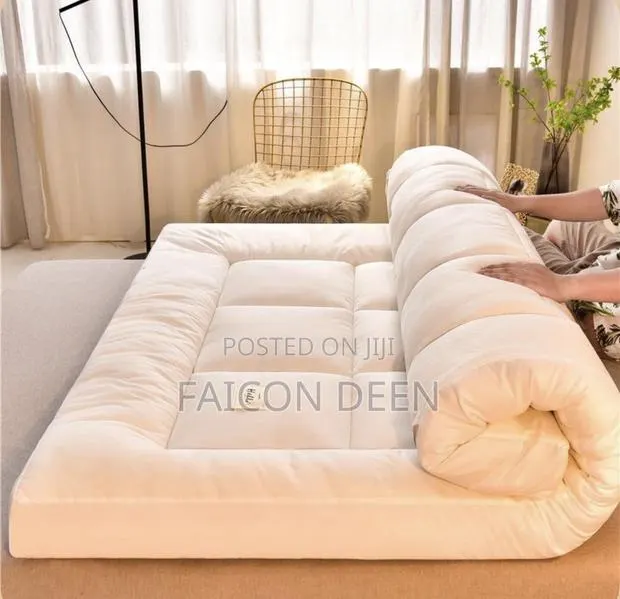 Hotel Luxury Quality Mattress Topper Also Perfect Apartments, Lodges · Photo 1