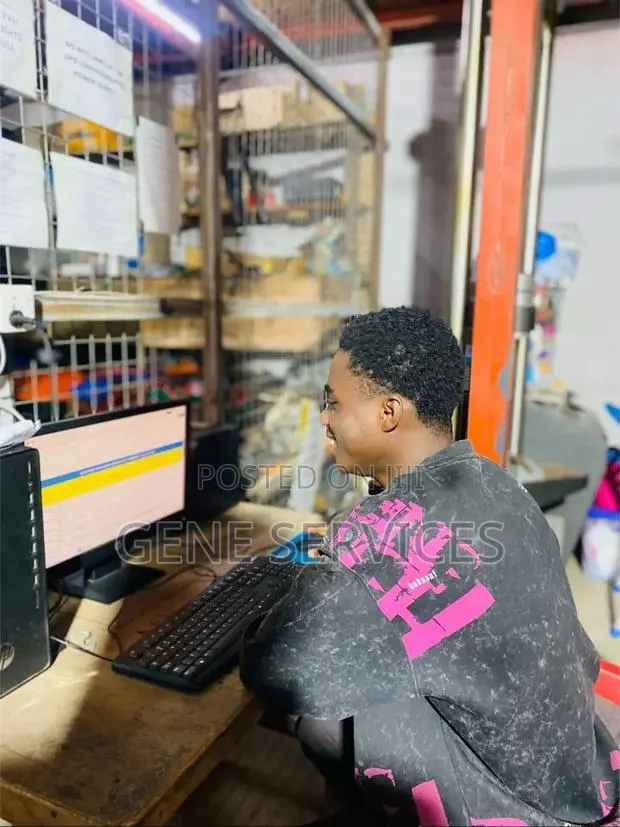 Data Entry Personnel · Photo 1
