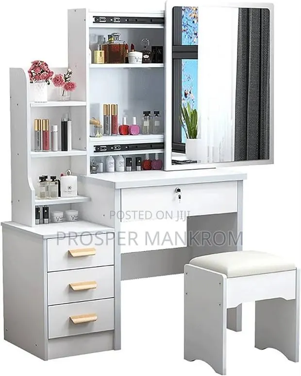 Ladies Dressing Mirror · Photo 1