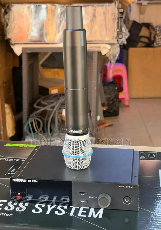Shure SLX-D Single Wireless Handheld Microphone · Photo 1
