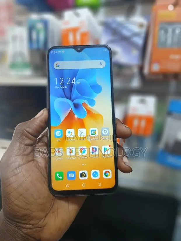 Tecno Spark 7P 64 GB Green · Photo 1