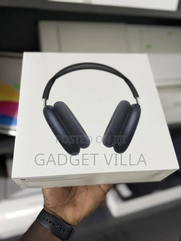 New Airpods Max 2 · Photo 1