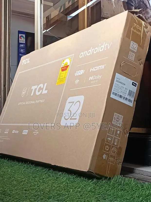 Smart Entertainment Starts With 32inches TCL Tv · Photo 1