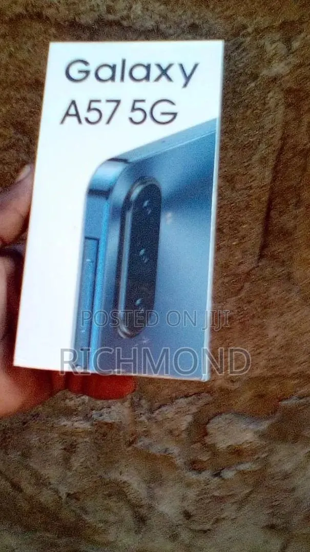 New Samsung Galaxy A57 256 GB Gray · Photo 1