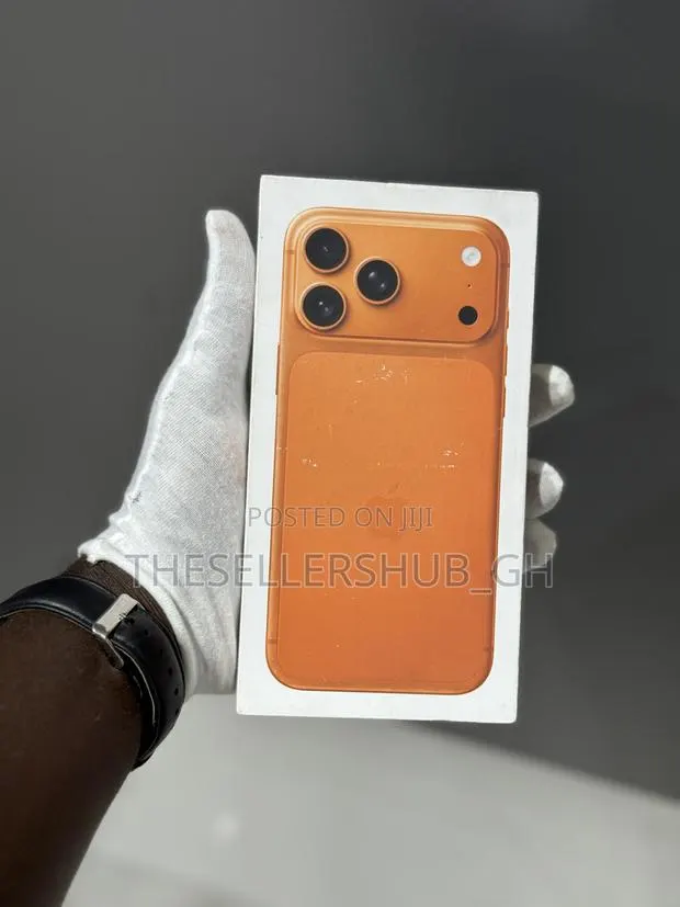 New Apple iPhone 17 Pro Max 512 GB Orange · Photo 1