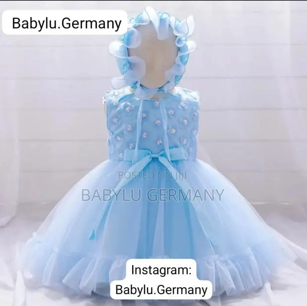 Blue Baby Girl's Dress With Hat · Photo 1