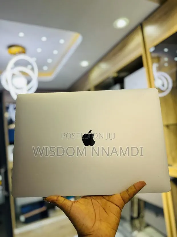 Laptop Apple MacBook Pro 2019 16GB Intel Core i7 SSD 500GB · Photo 1
