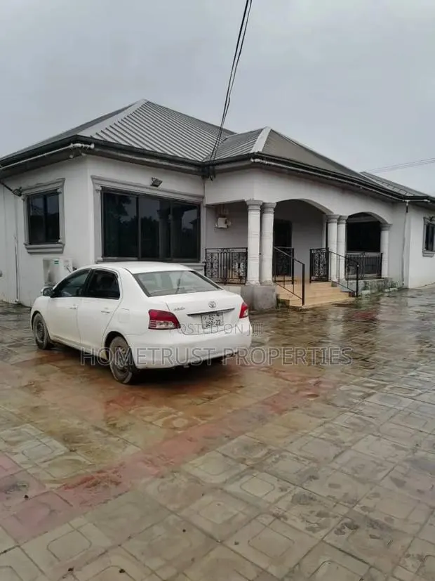 4bdrm House in Hometrust Properties, Amasaman for sale · Photo 1