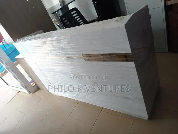 Newly Info Reception Table for Hotel · Photo 1