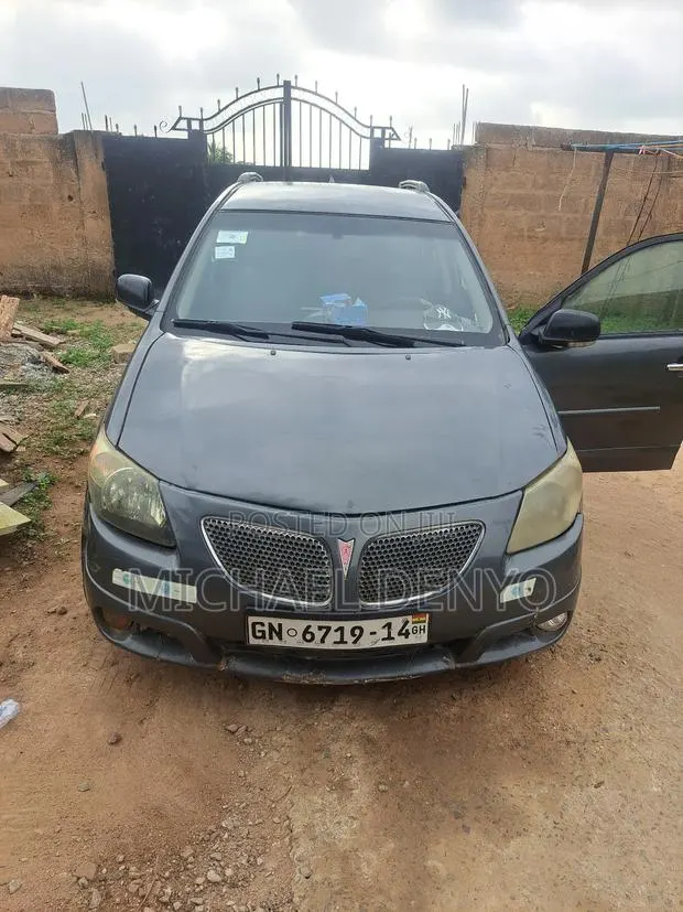 Pontiac Vibe 2006 Black · Photo 1