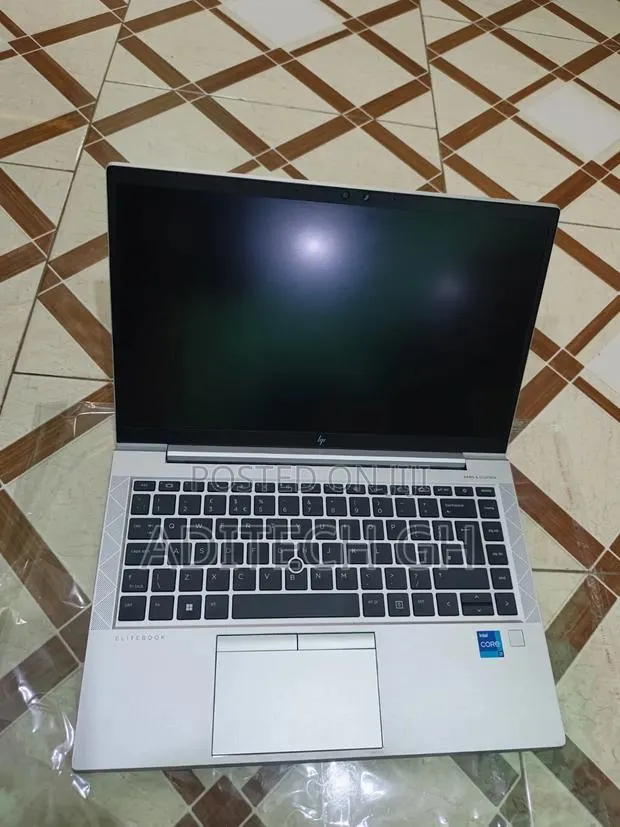 Laptop HP EliteBook 840 G8 16GB Intel Core i7 SSD 512GB · Photo 1