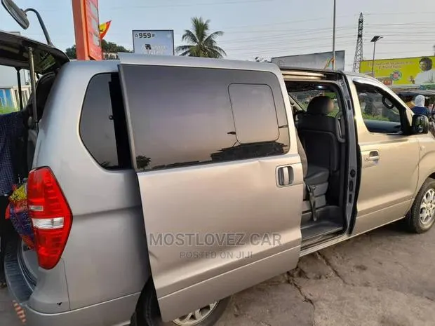 Car Rental. Hyundai Buses for Rent in Ghana for Tours, · Photo 1