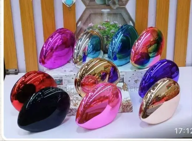 Exquisite Ladies Clutches · Photo 1