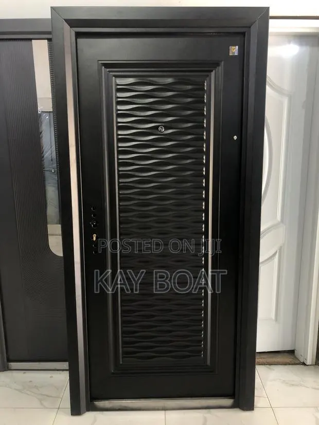 A Nice Solid Single Door · Photo 1