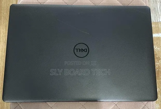 Laptop Dell Vostro 15 3000 8GB Intel Core i5 SSD 256GB · Photo 1