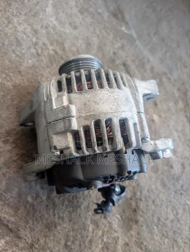 Hyundai Santa Fe Alternator · Photo 1