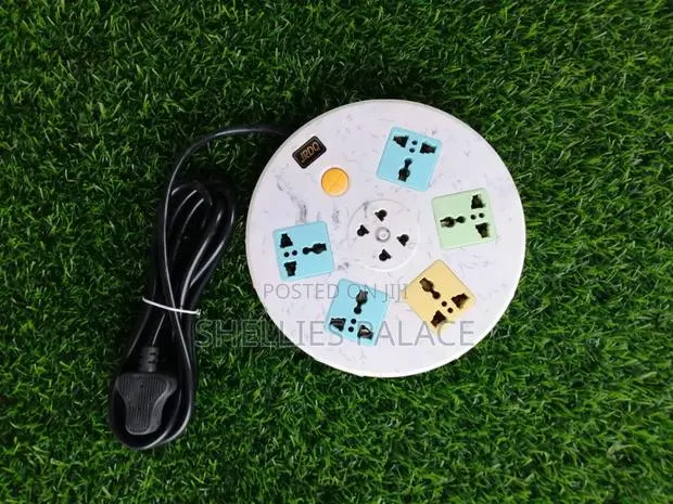 12 Way Electric Power Strip Multi Plug Universal Outlet · Photo 1