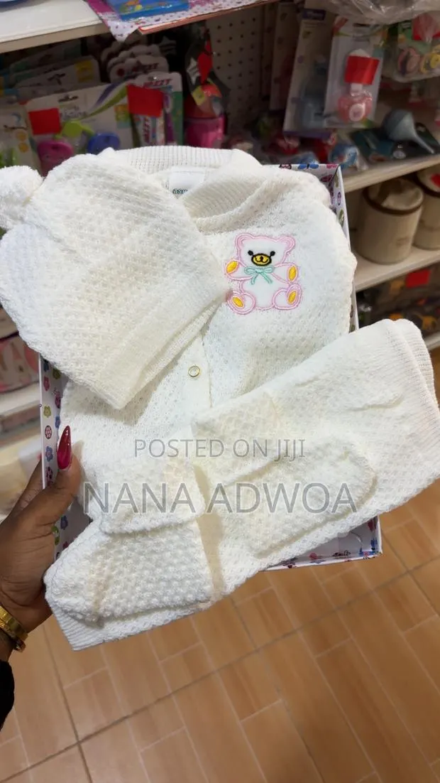 Baby Cardigan Set · Photo 1