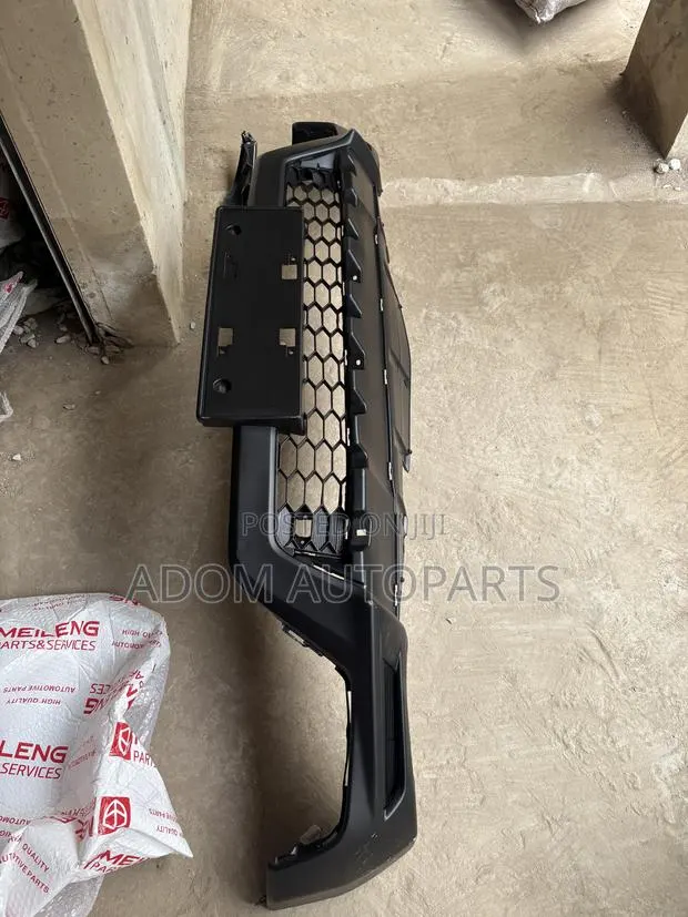 Honda CRV Lower Front Bumper 2017 2018 2019 · Photo 1