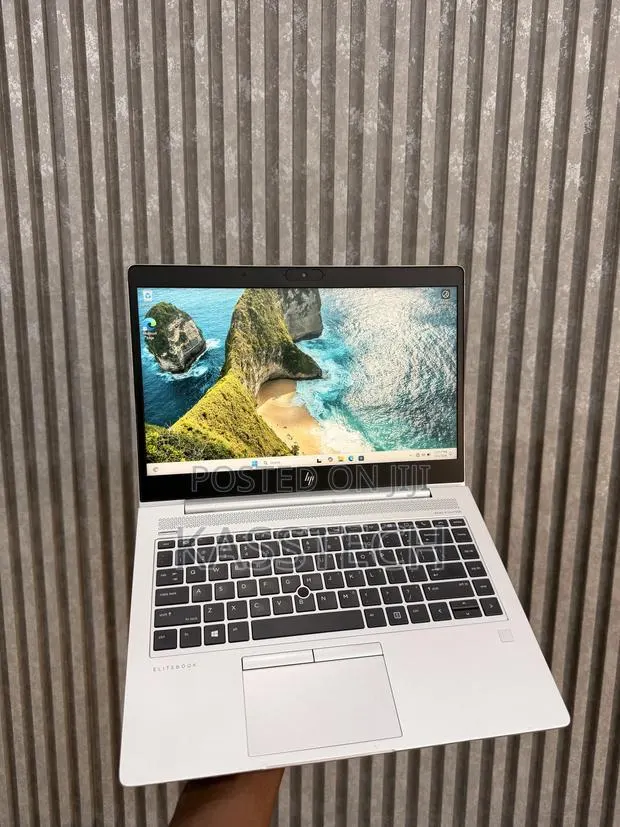 Laptop HP EliteBook 745 G6 8GB AMD Ryzen 5 SSD 256GB · Photo 1