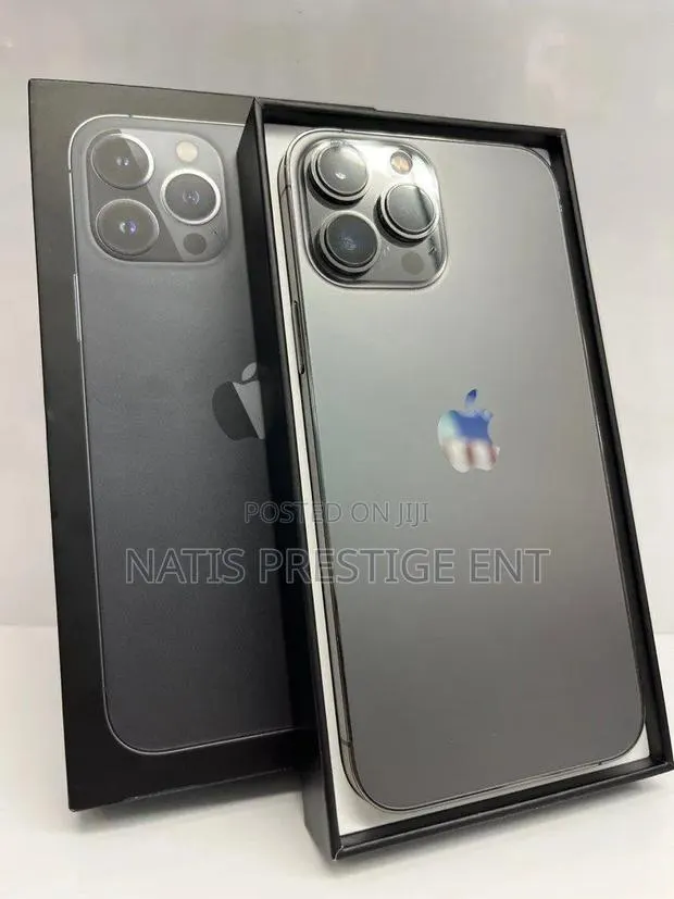 Apple iPhone 13 Pro Max 128 GB Blue · Photo 1