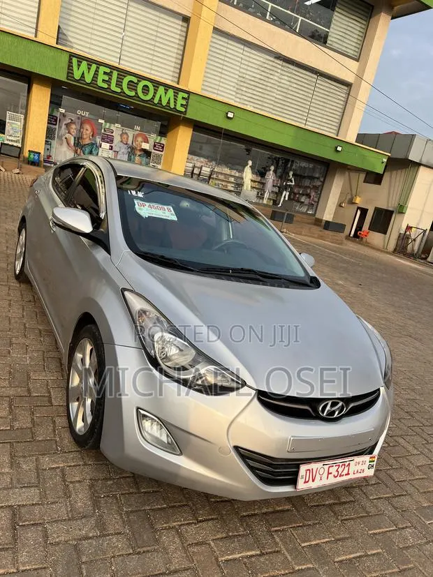 Hyundai Avante 2013 Silver