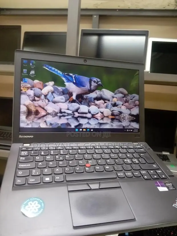 Laptop Lenovo ThinkPad X250 8GB Intel Core i5 SSD 256GB · Photo 1