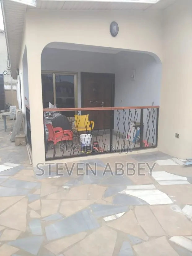3bdrm Apartment in Adom Agency, Teshie for rent · Photo 1