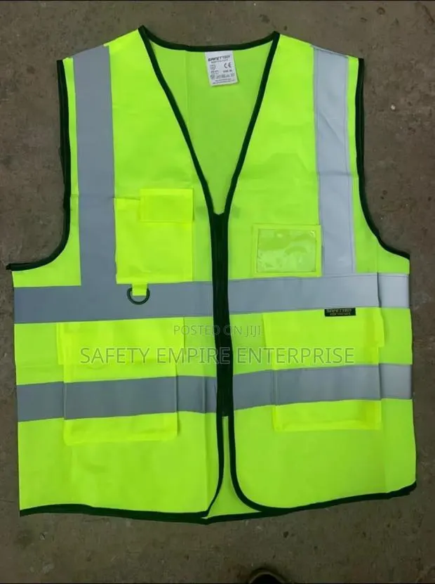 Rreflective Vest · Photo 1