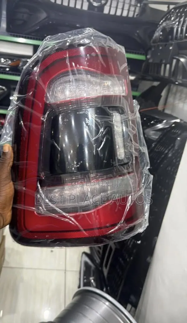 Dodge Ram 2021 Smoke/ Dark Tailight · Photo 1
