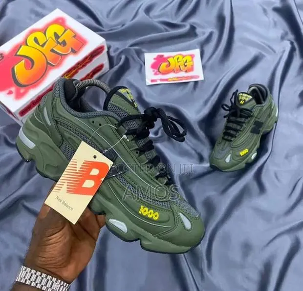 New Balance 1000 · Photo 1