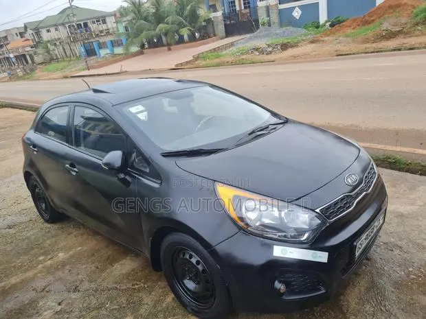 Kia Rio 2013 Black · Photo 8