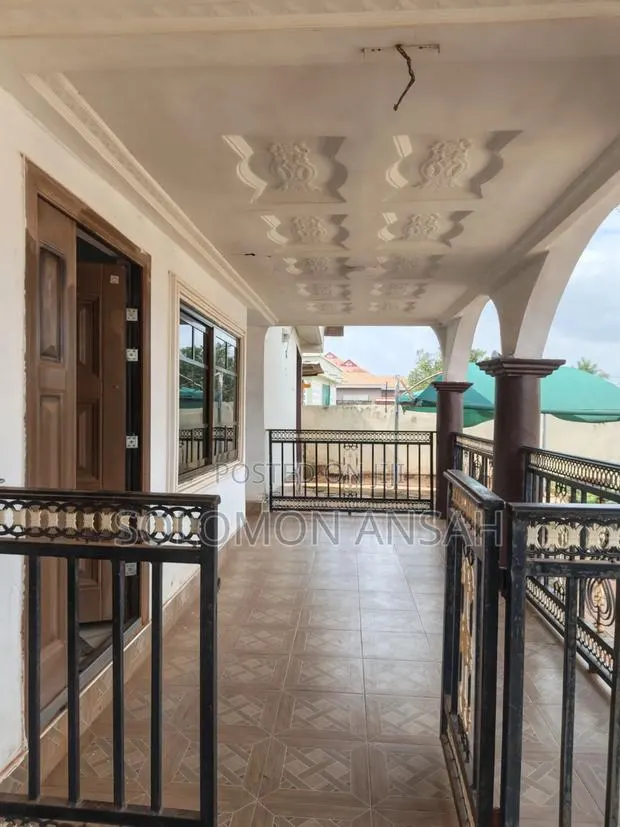 6bdrm House in Free Will Agency, Kumasi Metropolitan for sale · Photo 1