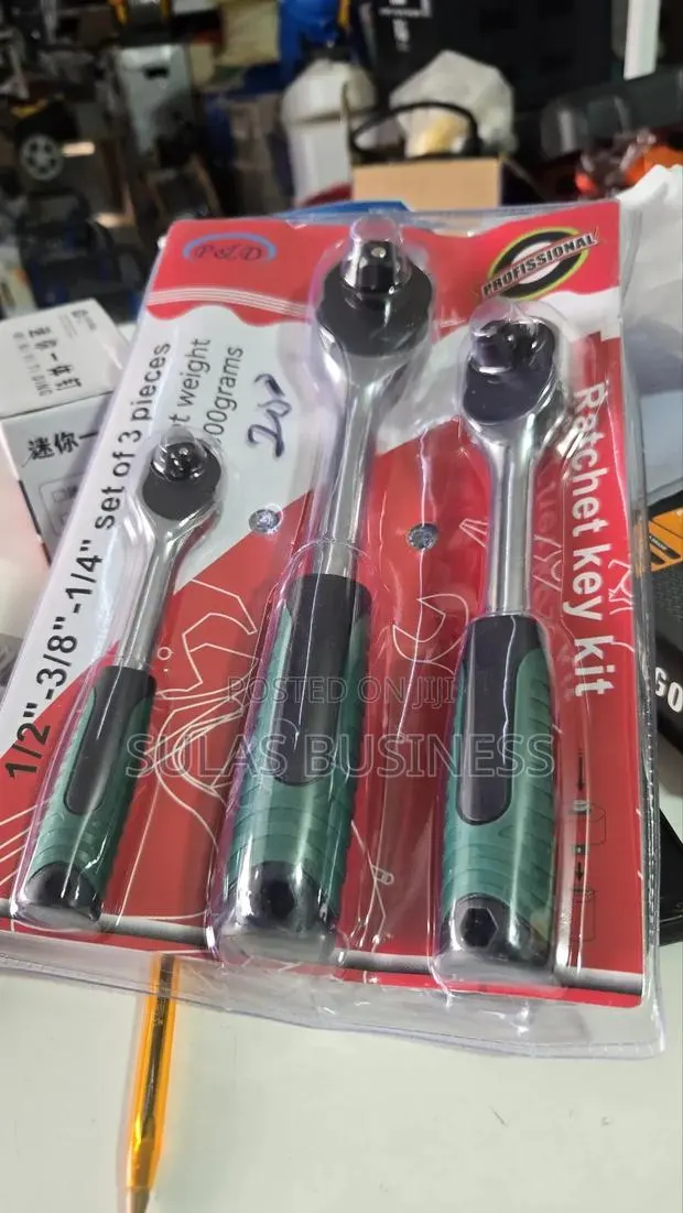 Ratchet 1/2" and 3/8" and 1/4" · Photo 1