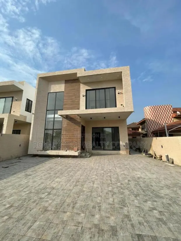 4bdrm House in Spintex Comm 18, Accra Metropolitan for sale · Photo 1