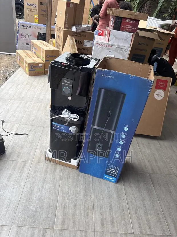 Super Classic Midea Yl 2037s-B 3 Tap Electric Water Dispenser(Black) · Photo 1