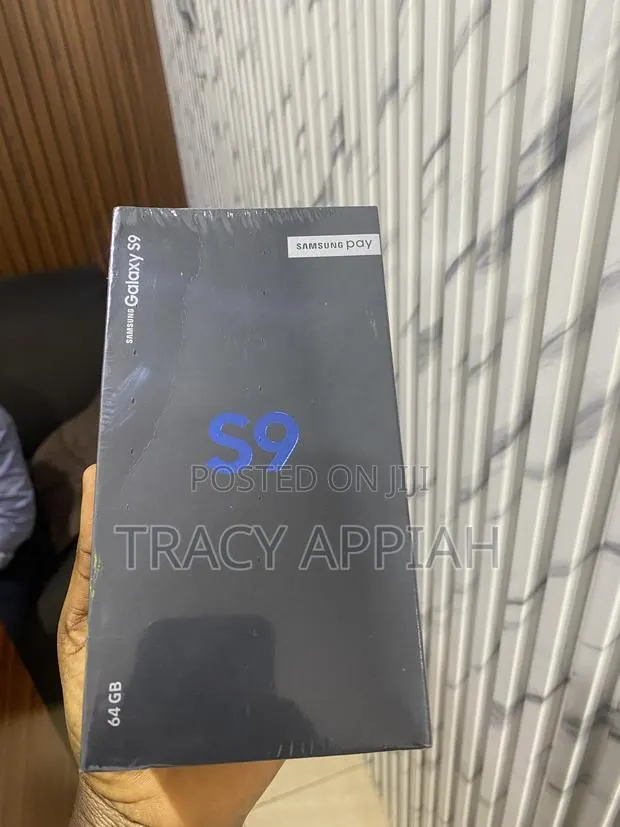 New Samsung Galaxy S9 128 GB Black · Photo 1