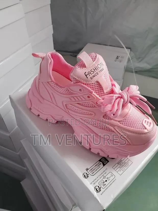 All Sneakers · Photo 1