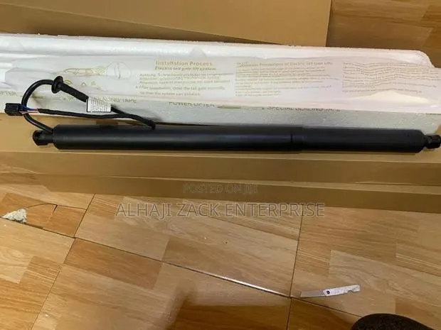 Hyundai Tucson 2018 to 2021 Electronic Boot Shocks · Photo 1
