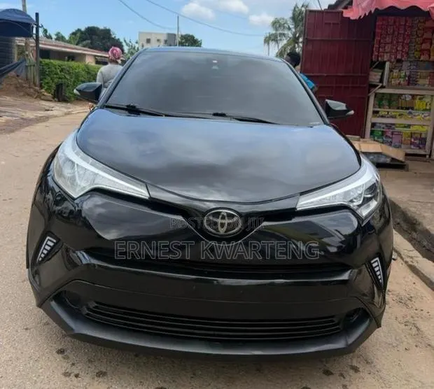 Toyota C-HR 2019 Black · Photo 1