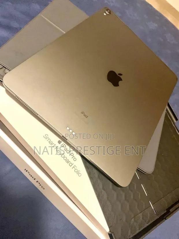 Apple iPad Pro 9.7 (2016) 64 GB · Photo 1