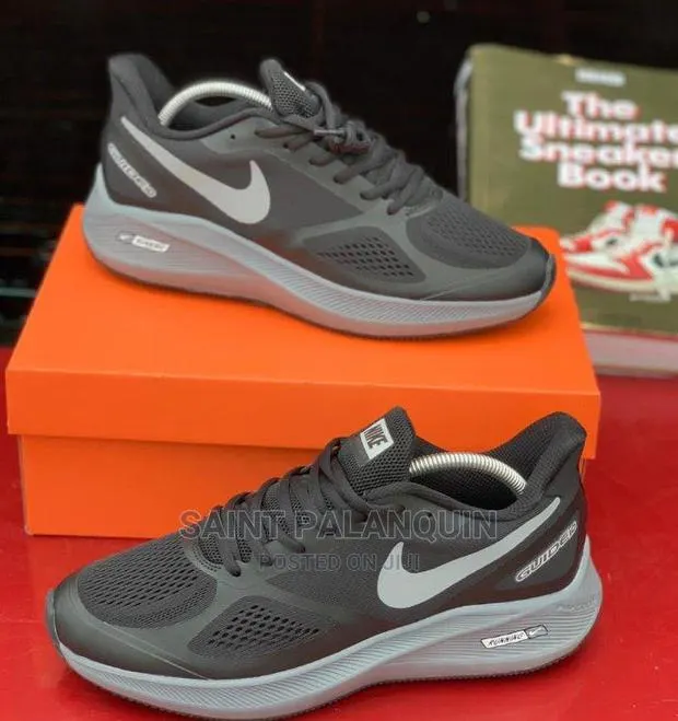 Original Nike Trainers · Photo 1