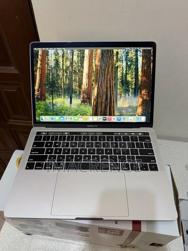 Laptop Apple MacBook Pro 2019 16GB Intel Core i7 SSD 256GB · Photo 1