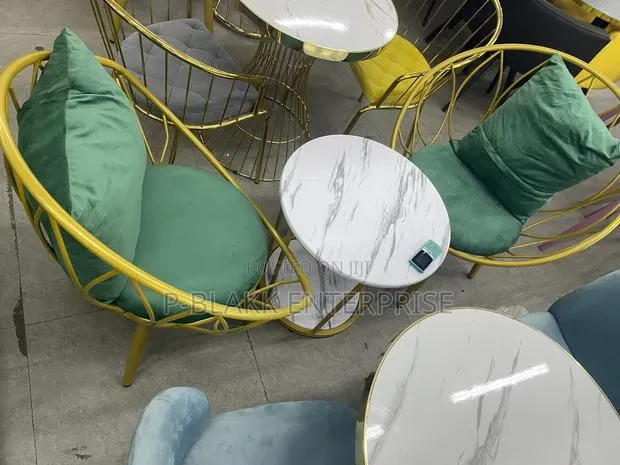 Dining Table With 2 Metal Chairs · Photo 1