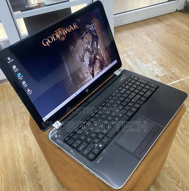 Laptop HP Pavilion 15 8GB AMD A6 HDD 750GB · Photo 1