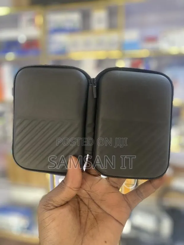 External Harddrive Carrying Pouch/ Case/ Cover · Photo 1